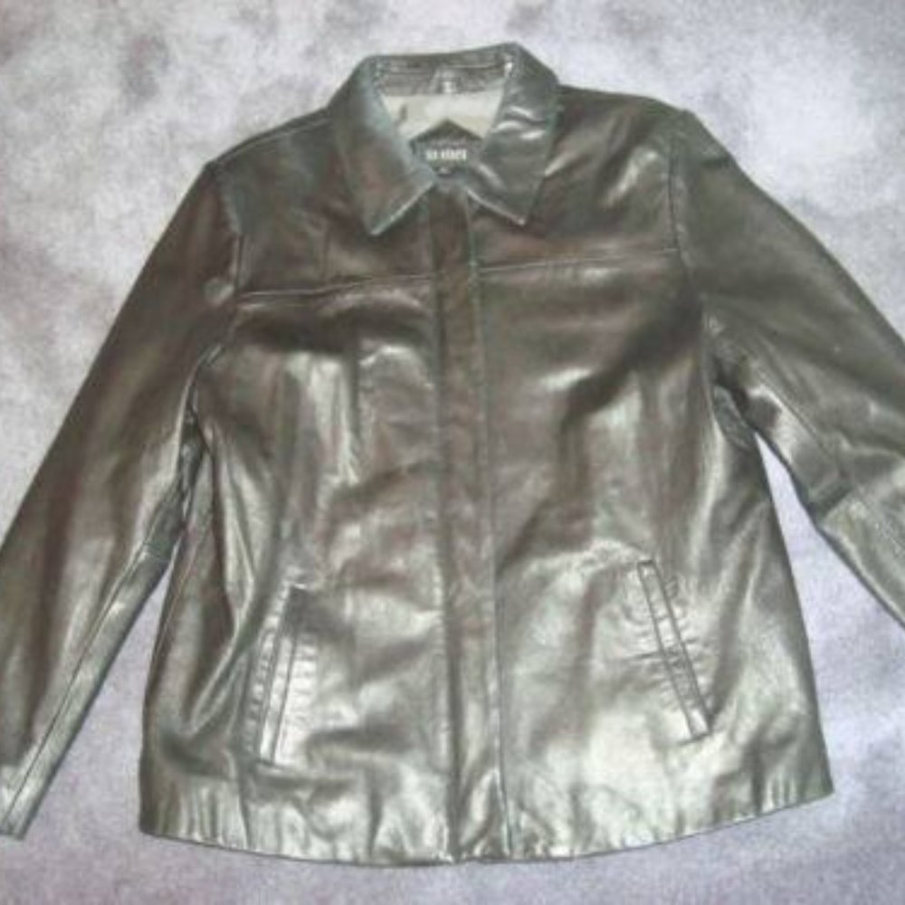 LAMB LEATHER JACKET BY 111 STATE IN A SIZE LARGE